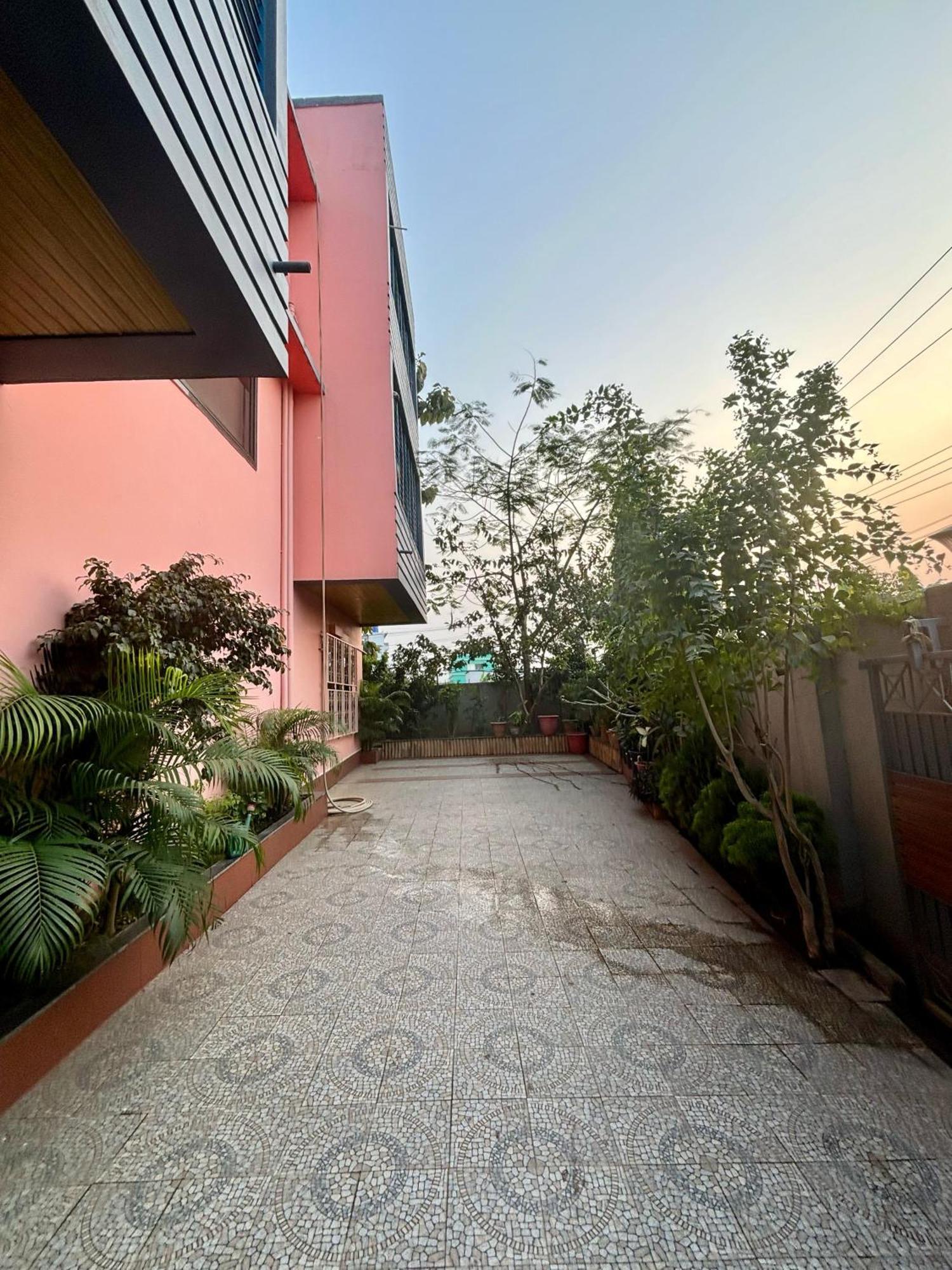 Krishna Shree Guest House Guwahati Exterior foto